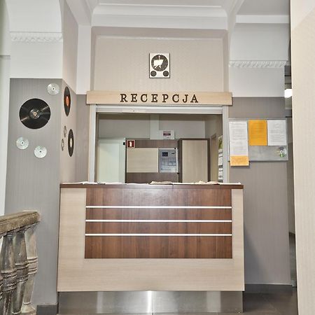 Dom Studencki Akademia Muzyczna Vandrarhem Krasków Exteriör bild